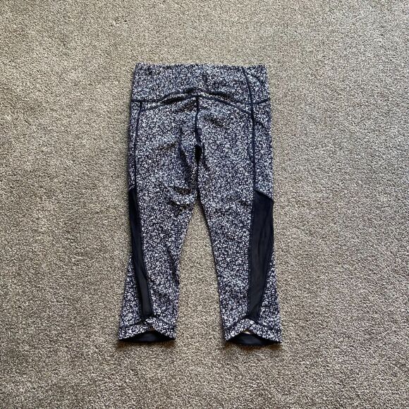 LULULEMON SOLE TRAINING CROP LEGGINGS SIZE 10 - Picture 2 of 5